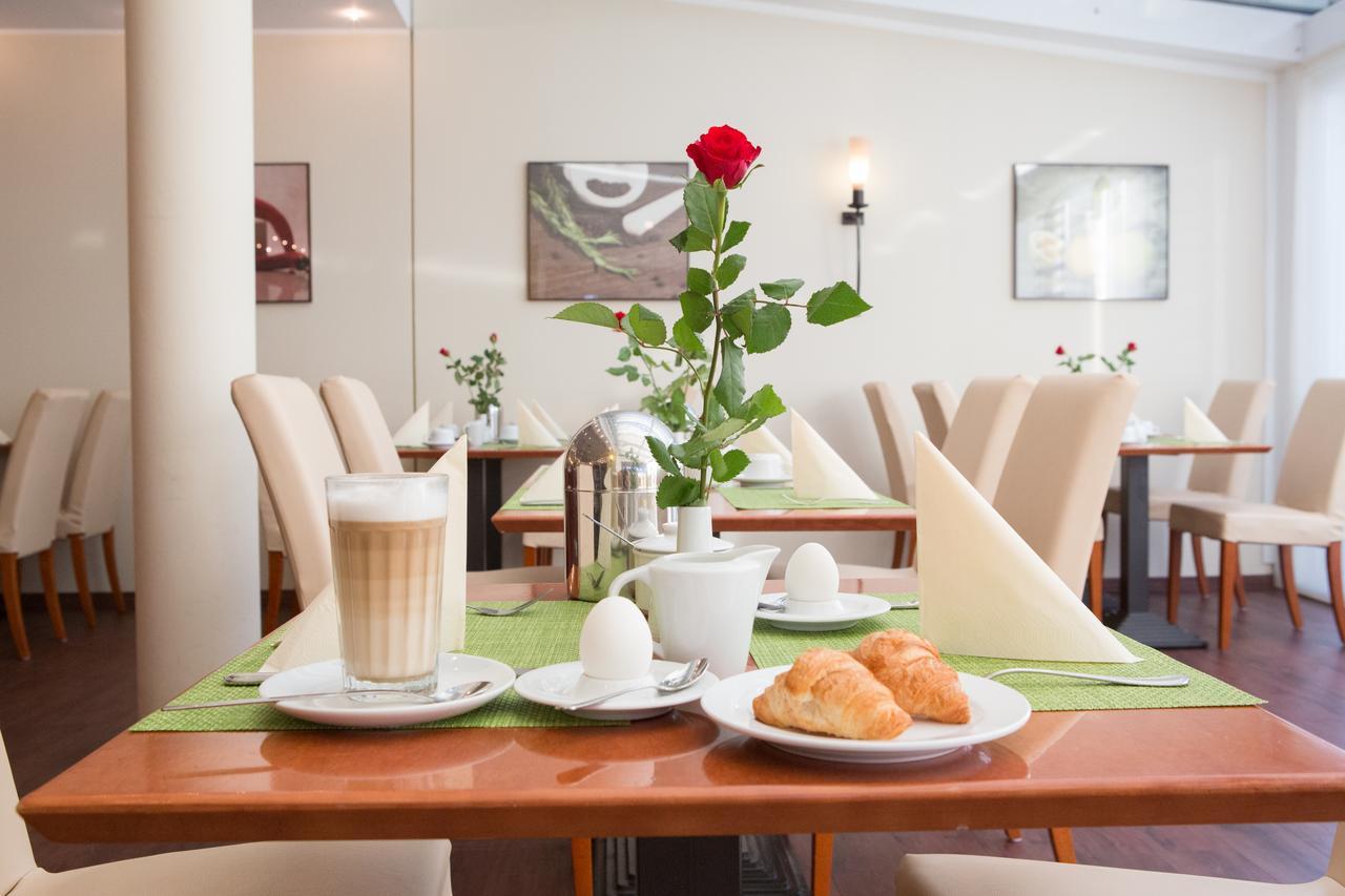 Plaza Suites Rüsselsheim Buitenkant foto