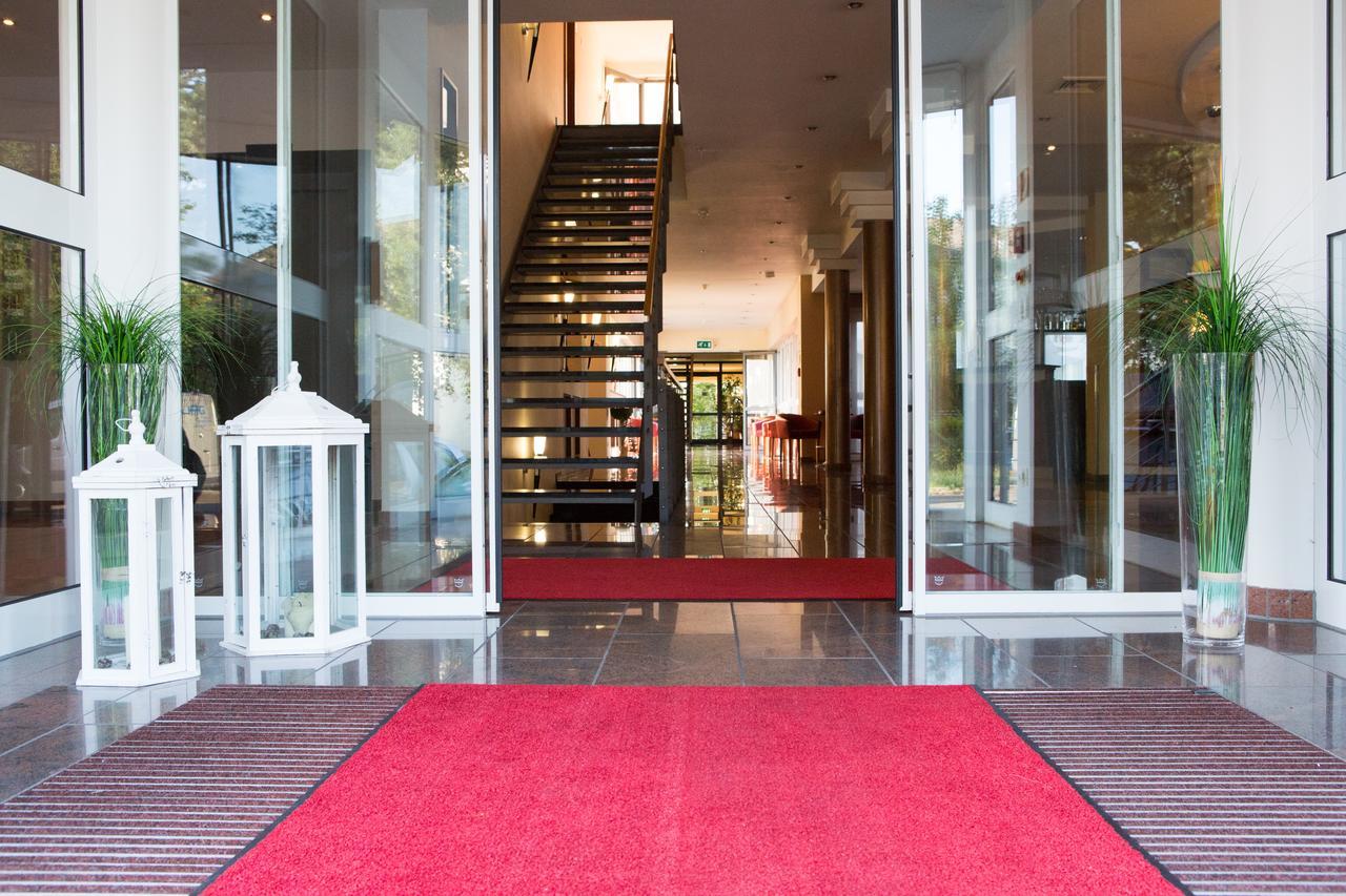 Plaza Suites Rüsselsheim Buitenkant foto