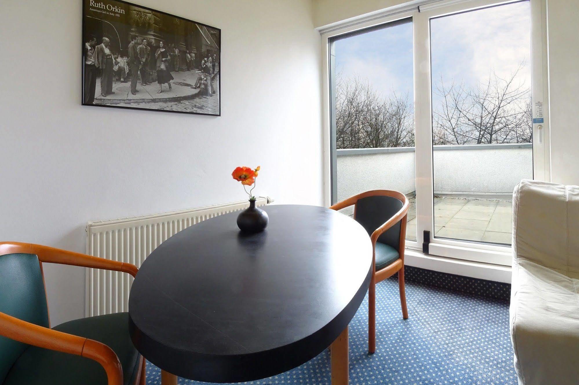 Plaza Suites Rüsselsheim Buitenkant foto